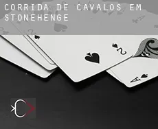 Corrida de cavalos em  Stonehenge